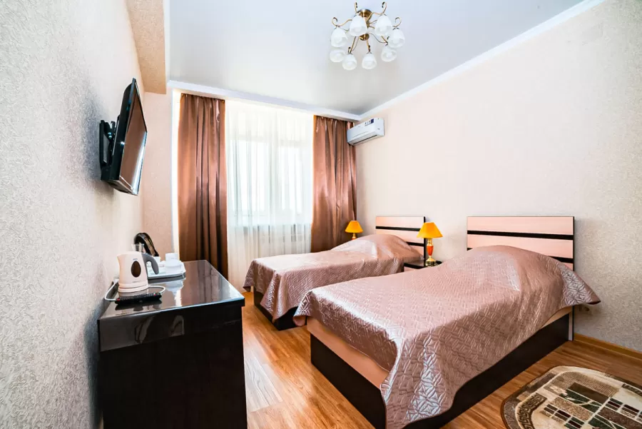 Двухместный однокомнатный номер в Военном Санатории в г. Ессентуки - фотография