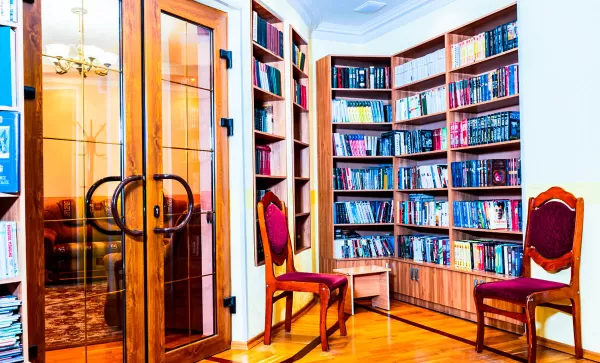 Библиотека в «Военном санатории» в г. Ессентуки - фотография