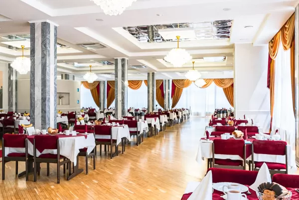 Столовая в Военном Санатории в г. Ессентуки - фотография