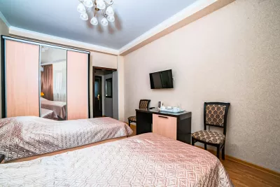 Двухместный однокомнатный номер в Военном Санатории в г. Ессентуки - фотография