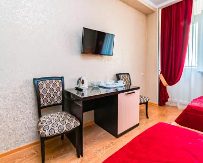 Двухместный однокомнатный номер в Военном Санатории в г. Ессентуки - фотография